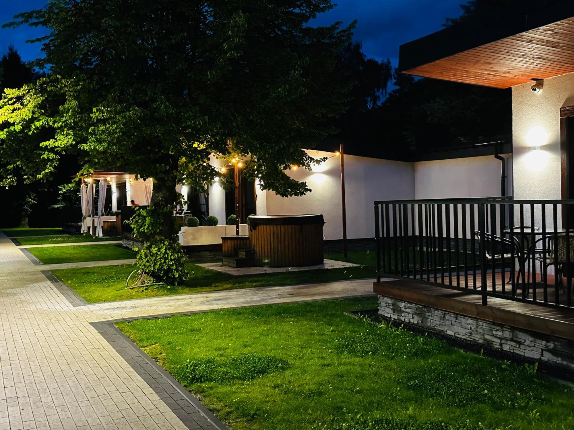 Wrzos Resort & Wellness **** Domki Caloroczne Wegierska Gorka Exterior photo